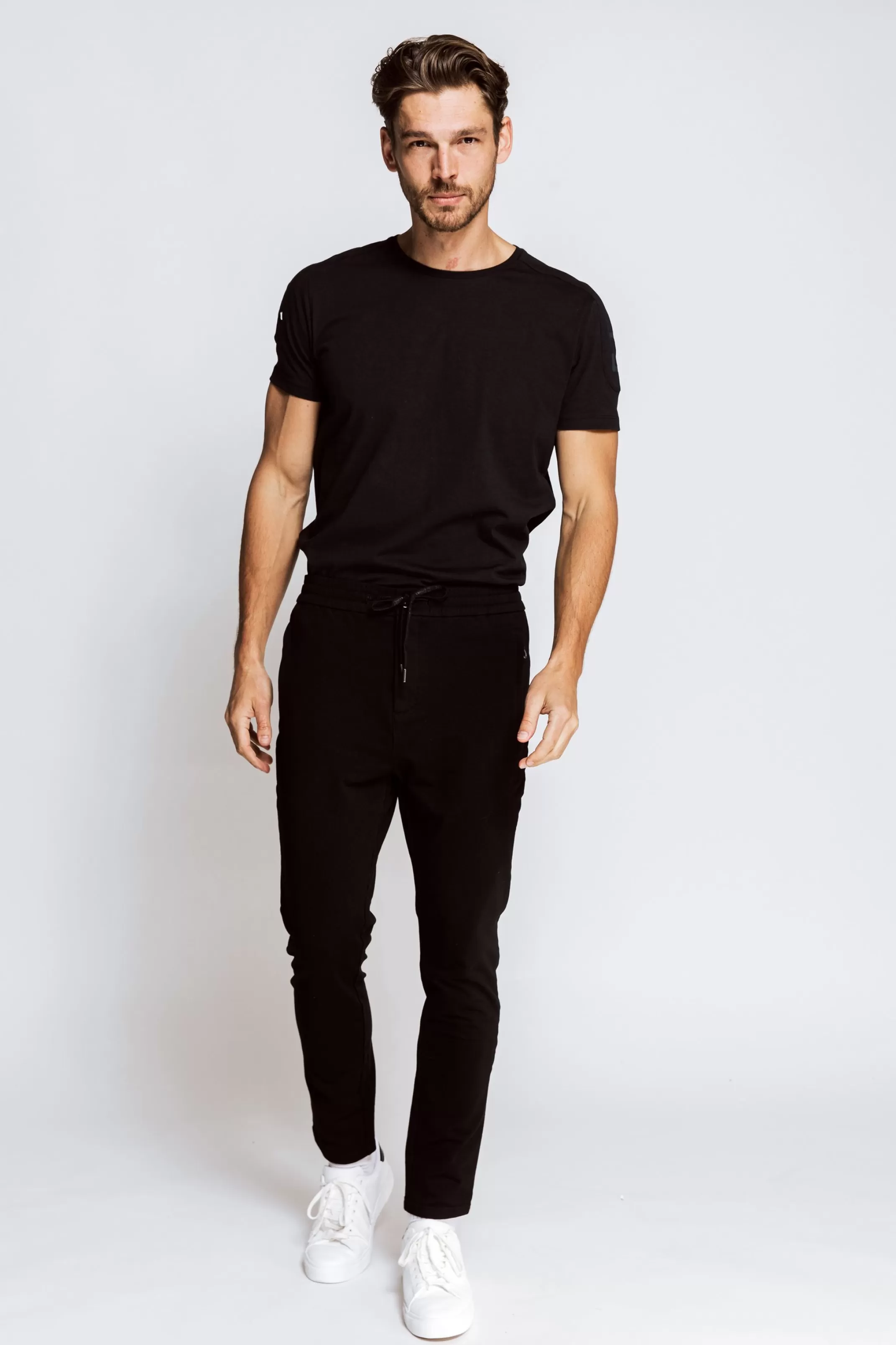 Zhrill Shorts<Herren Joggerpant Tim In Black